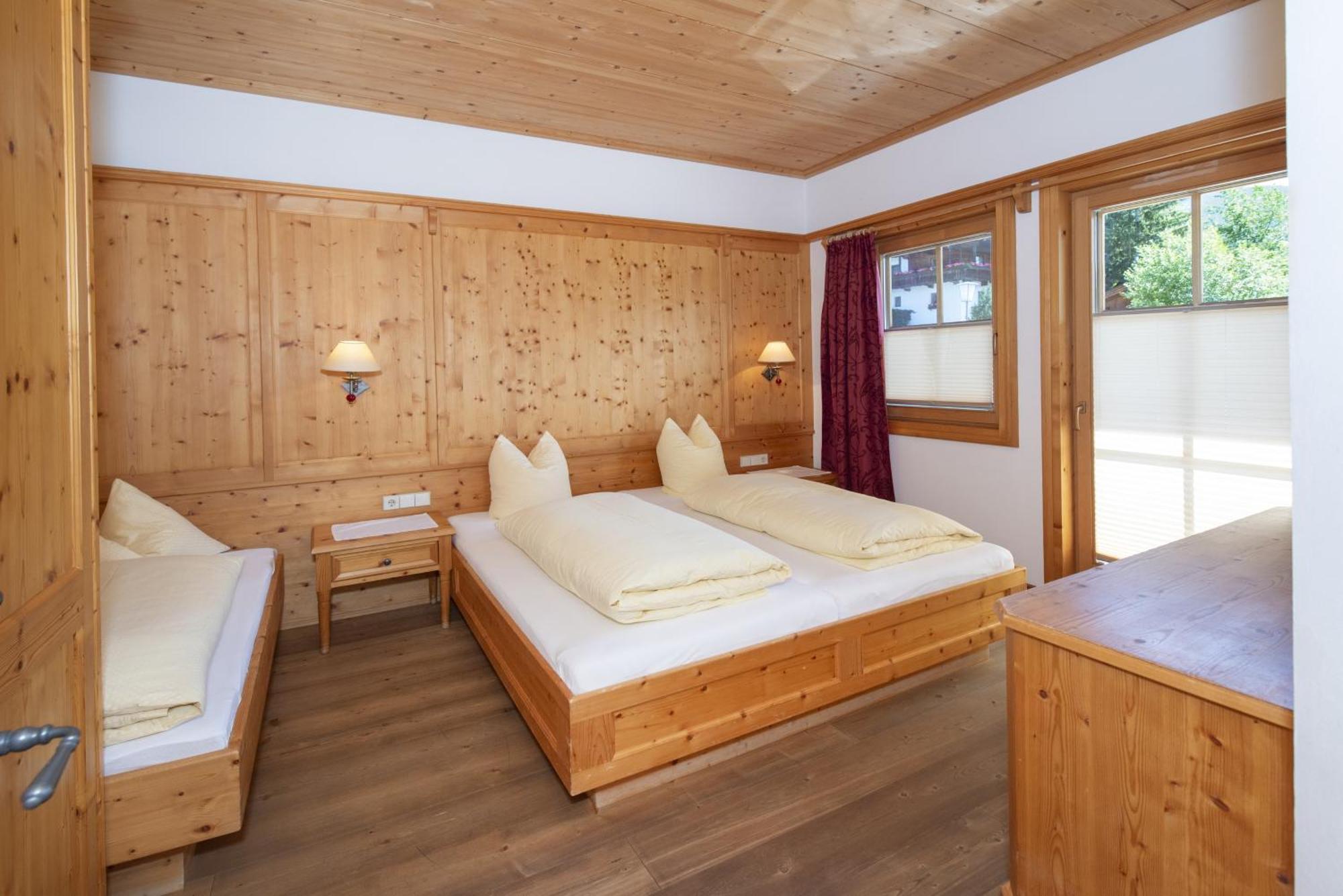 Gaestehaus Larch Alpbach Luaran gambar